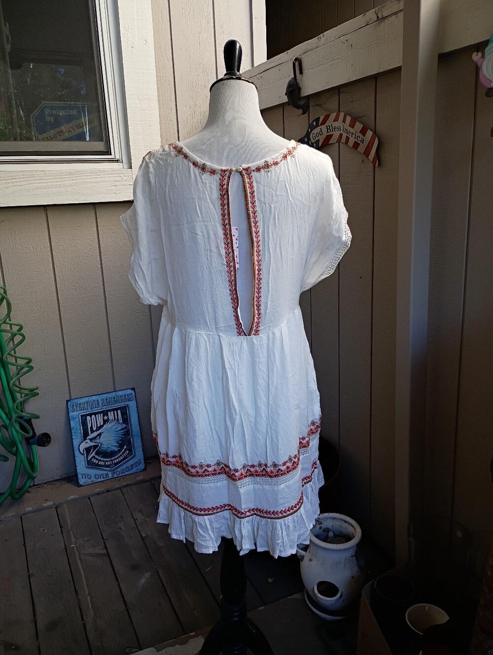 Dress - Picture 2 of 3